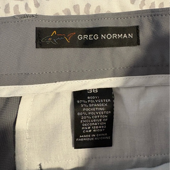 Men's Greg Norman Shorts - Picture 2 of 5